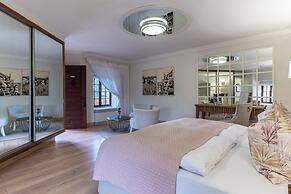 Heinitzburg Boutique Hotel