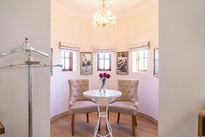 Heinitzburg Boutique Hotel