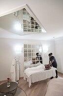 Heinitzburg Boutique Hotel