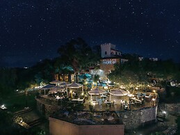 Heinitzburg Boutique Hotel