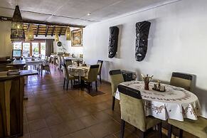 Trans Kalahari Inn