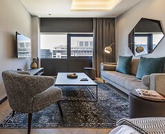 The Onyx Apartment Hotel by NEWMARK