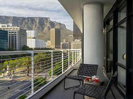 The Onyx Apartment Hotel by NEWMARK