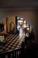 Emperatriz Hotel