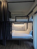 Hobnob Hostel - Adults Only
