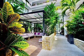 Menesse the City by Casago
