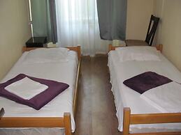 Lucky Travelers Room - hostel