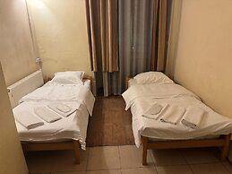 Lucky Travelers Room - hostel