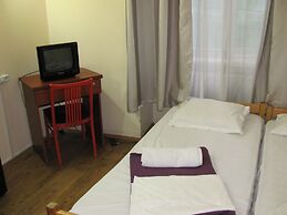Lucky Travelers Room - hostel