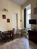 Lucky Travelers Room - hostel