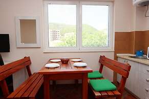 Mila & Aleksandr Apartments
