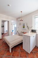 Mila & Aleksandr Apartments