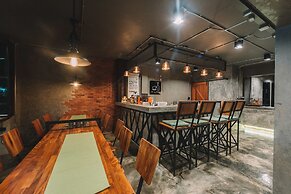 Bed & Bike Hostel