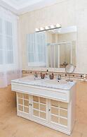 Beachfront 4BR Big groups or 2 families