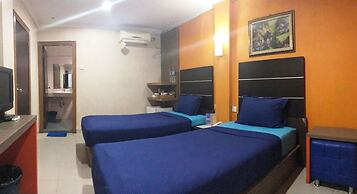 Grand Sari Hotel