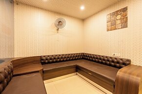 4 Seasons Suites