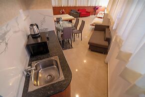 4 Seasons Suites