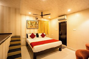 4 Seasons Suites