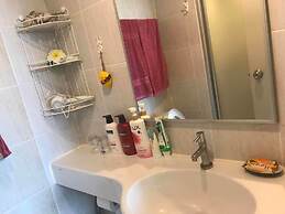 Lumpini Wongamat Suites