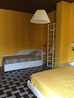 Salernoportodamare Train Station Room