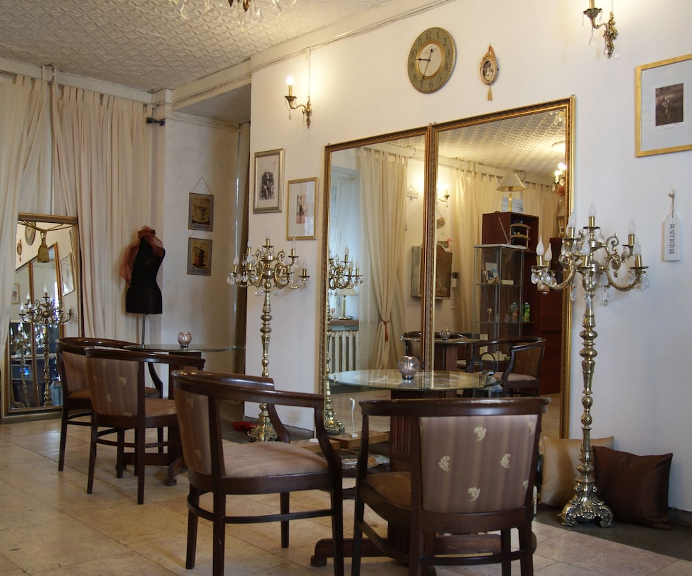 Sverchkov 8 Hotel