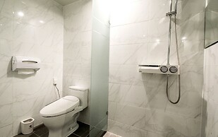 2Night Hotel