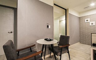 2Night Hotel