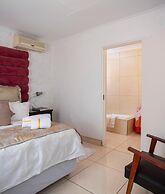 SelaMod Village guest House