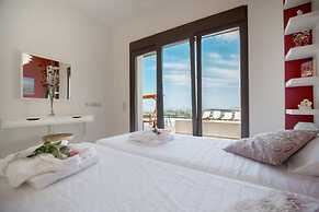 Villa Kedria with a panoramic ocean view