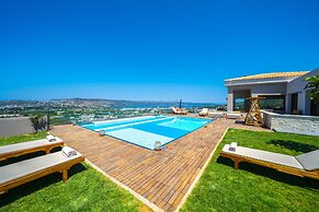 Villa Kedria with a panoramic ocean view