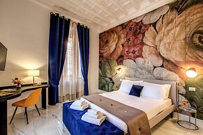 Little Queen Pantheon Residence