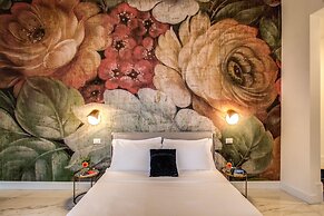 Little Queen Pantheon Residence