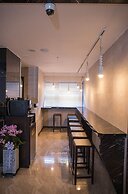 Calistar Hotel