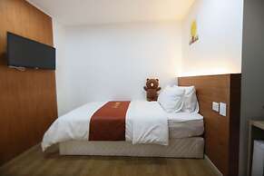 Calistar Hotel