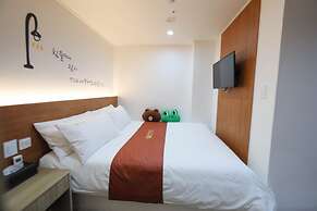 Calistar Hotel