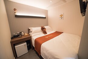 Calistar Hotel