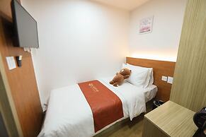 Calistar Hotel