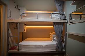 Calistar Hotel