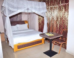 Primera Hotel