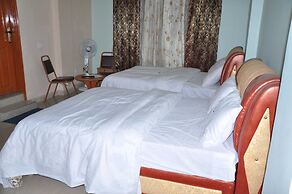 Primera Hotel