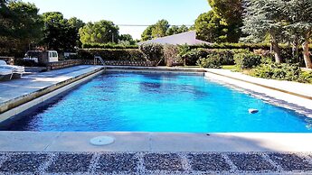 Villa Yate