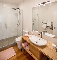 Provincial Apartment 2