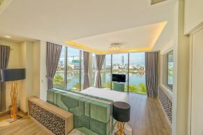 Lake View Hotel