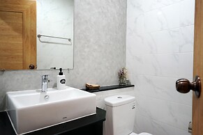 Luck Esan Loft - Hostel