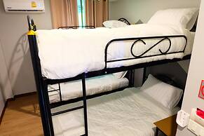 Full Moon' House - Hostel
