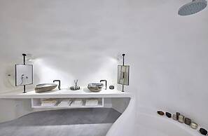 Cave Suite Oia