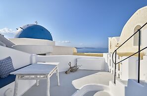 Cave Suite Oia