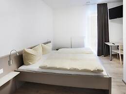 Apartment Hotel 37
