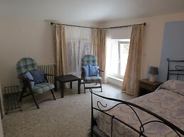 Villa 2 Fields