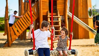 LEGOLAND Wilderness Barrels & Cabins